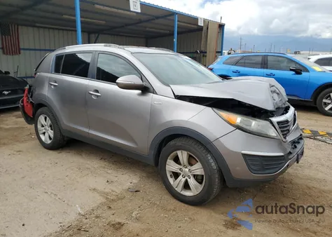 2011 Kia Sportage Lx z USA, uszkodzony, nr VIN KNDPBCA23B7083038